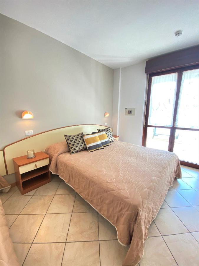 Residence Pineta Verde Milano Marittima Exteriör bild