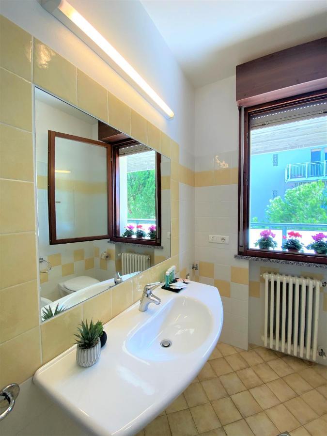 Residence Pineta Verde Milano Marittima Exteriör bild