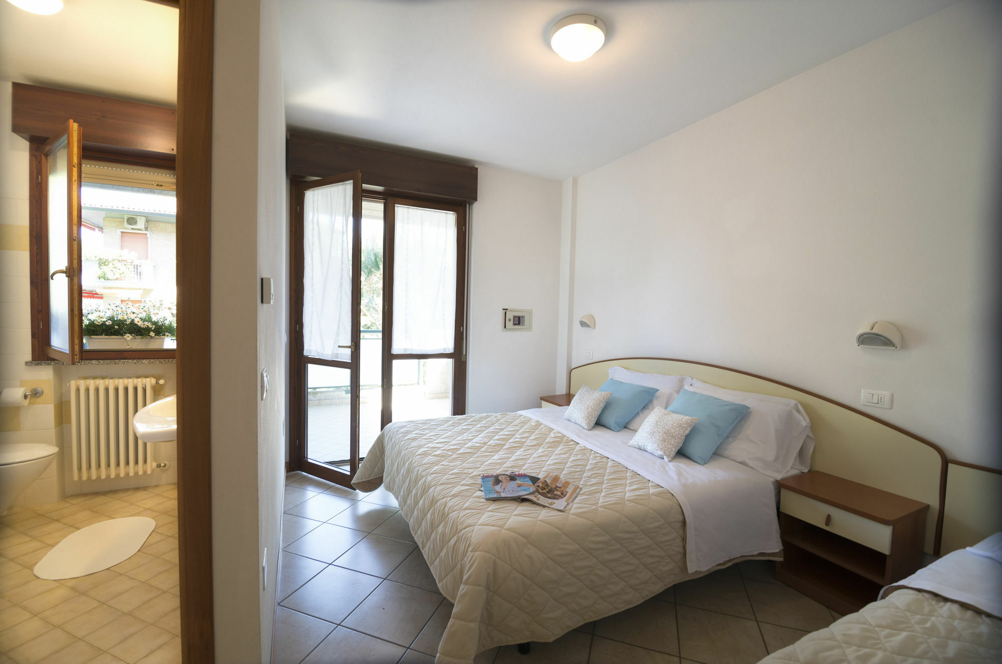 Residence Pineta Verde Milano Marittima Exteriör bild